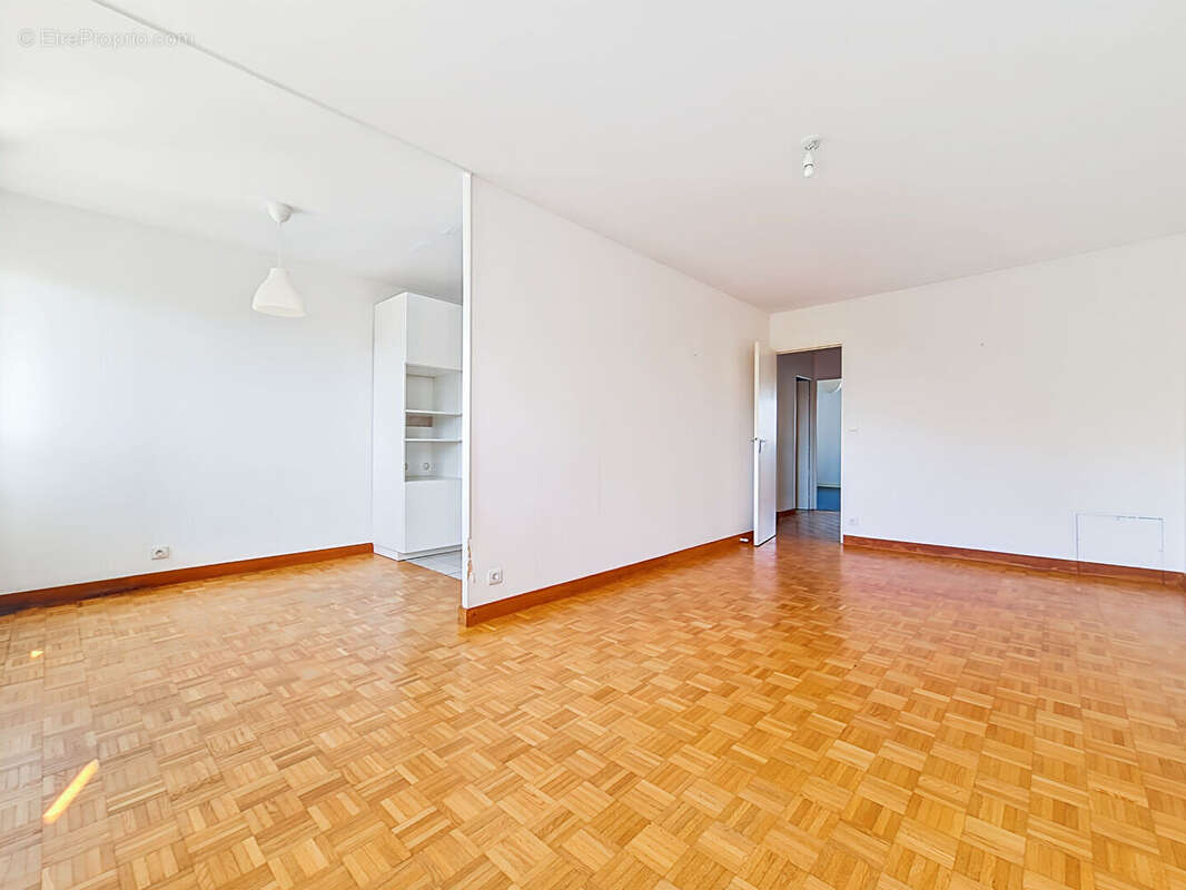 Appartement T3 de 67 m²  Quartier Lafayette - Rue de Létanduere - photo 2