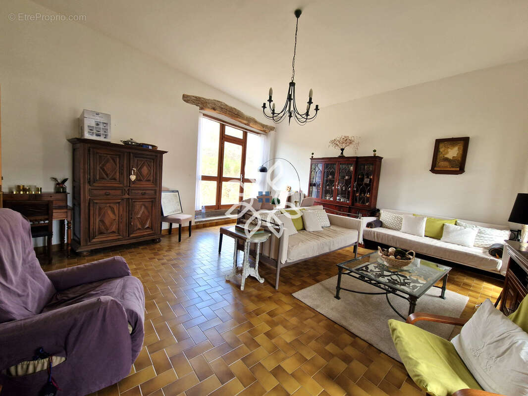 Maison à SAINT-DIDIER-SUR-DOULON