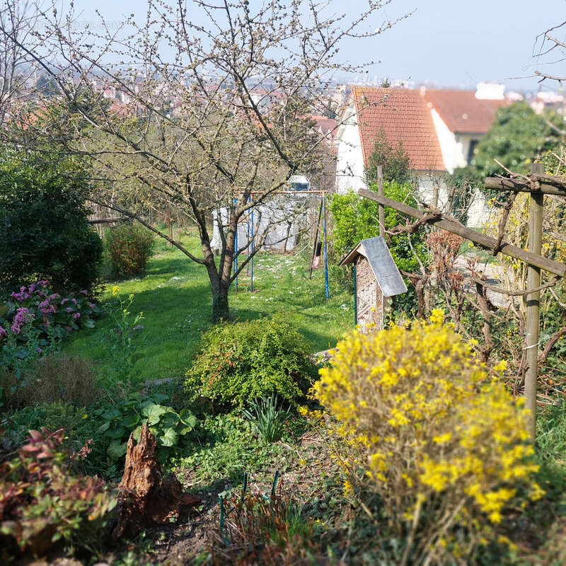 Maison à VILLENEUVE-SAINT-GEORGES