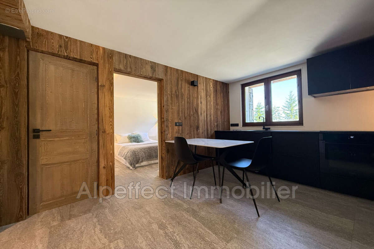 Appartement à LES ALLUES