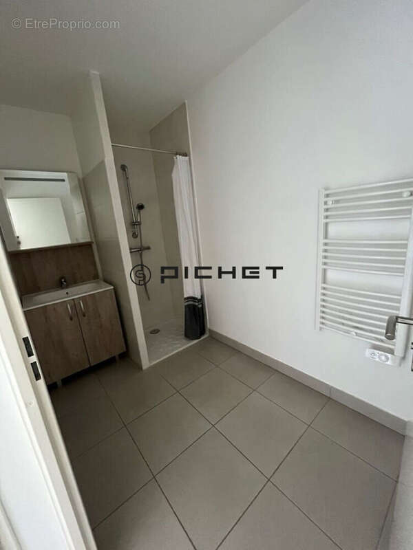 Appartement à LE LUC