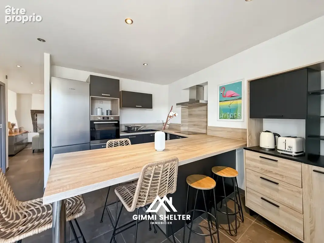 Ceyrat bourg, maison de village 82 m2, 2 chambres, balcon, PAC réversible - photo 6