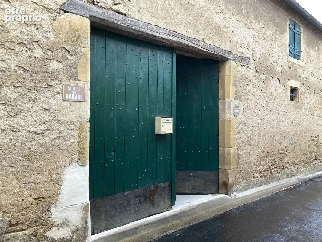 Maison de ville en pierre superbement présentée - photo 18
