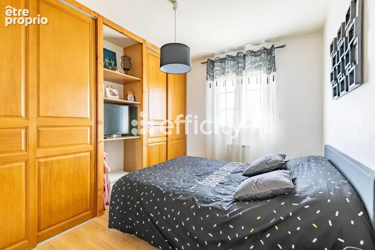Maison 110 m² à Crepy-En-Valois  - photo 11
