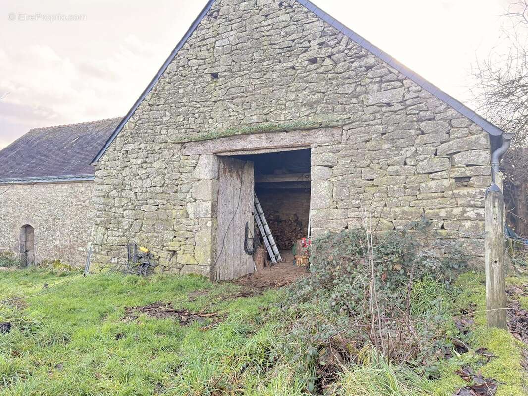 Maison à GUEHENNO