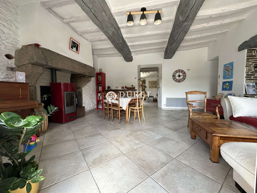 Maison 149 m² à Montaigu  - photo 2