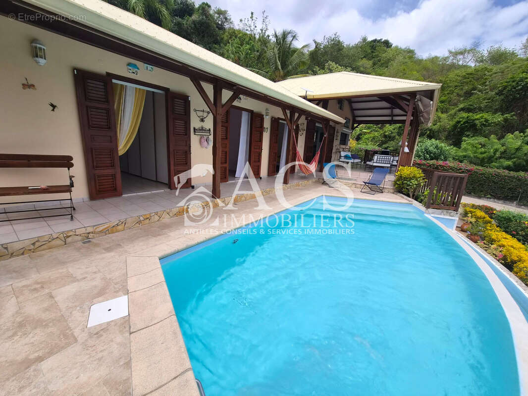 Magnifique villa F5 avec piscine et vue mer - photo 3