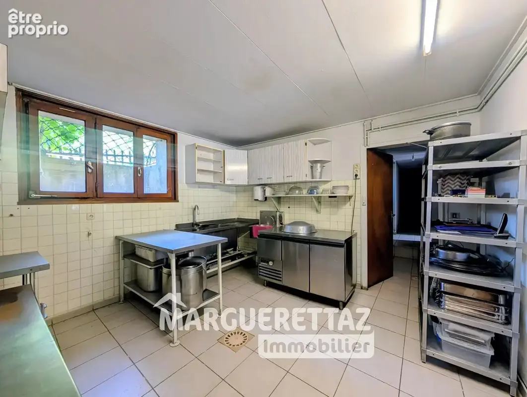 Local commercial + maison SAINT JEOIRE - photo 5