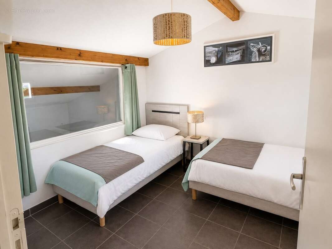 Saint-palais-sur-mer – duplex 3 pièces vendu meublé avec piscine - photo 3