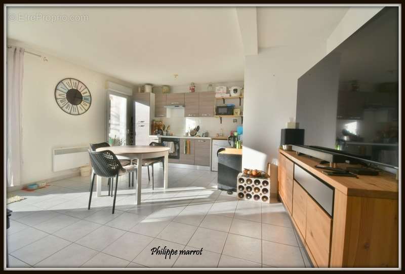 Appartement à CLARENSAC