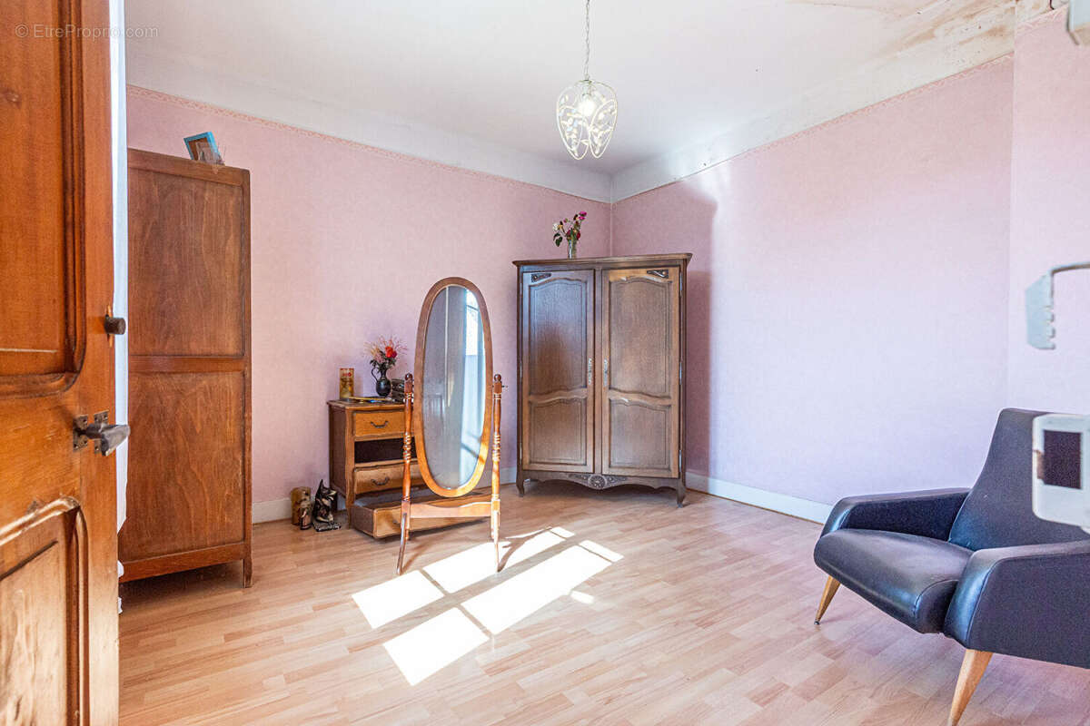 Agence immobiliere laforet - co-exclusivite - "pâquerette" - annecy / cran-gevrier - maison 65,63m² - sous-sol complet avec 3 ca - photo 7