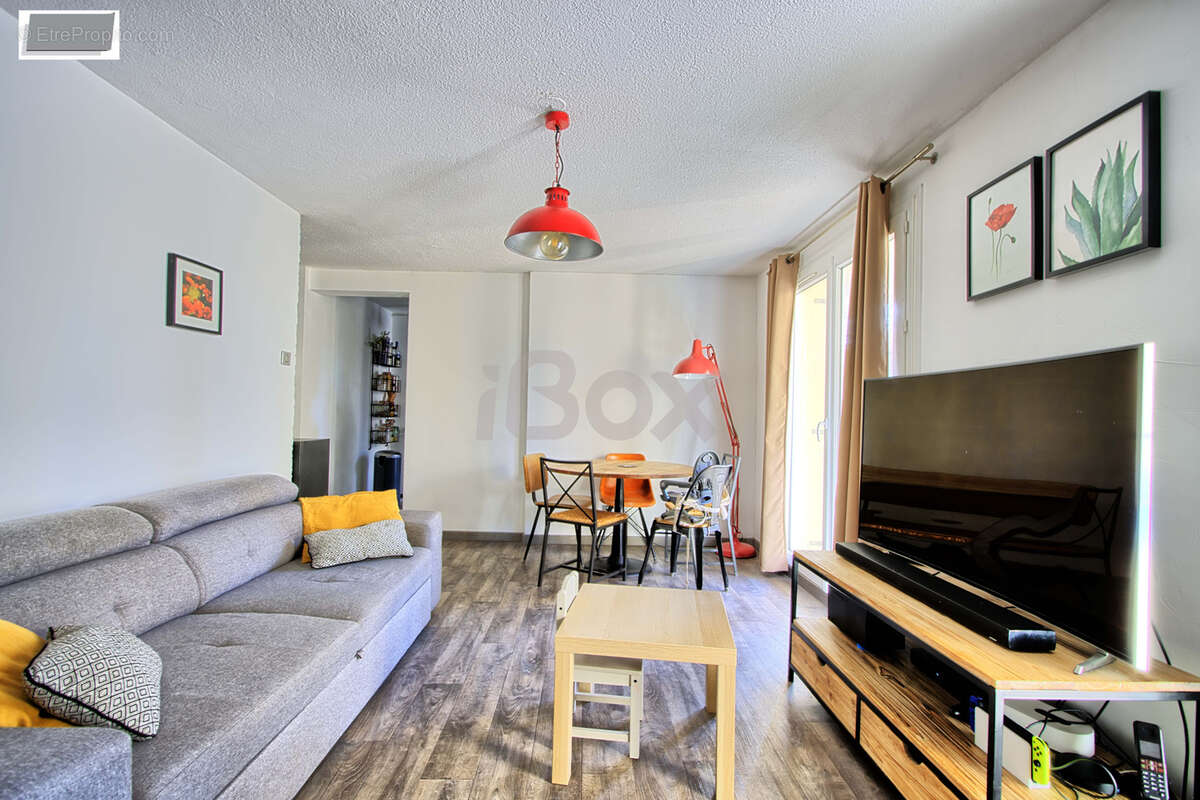 Appartement à LA VALETTE-DU-VAR