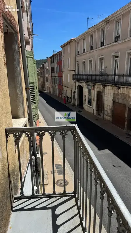 Cuges-les-pins centre   103 m2   commerce + logement - photo 11