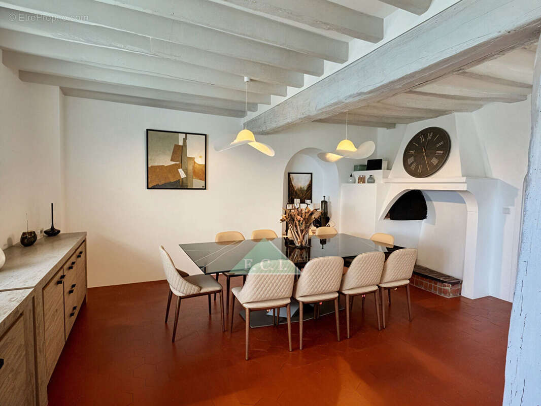 Maison à JUMEAUVILLE