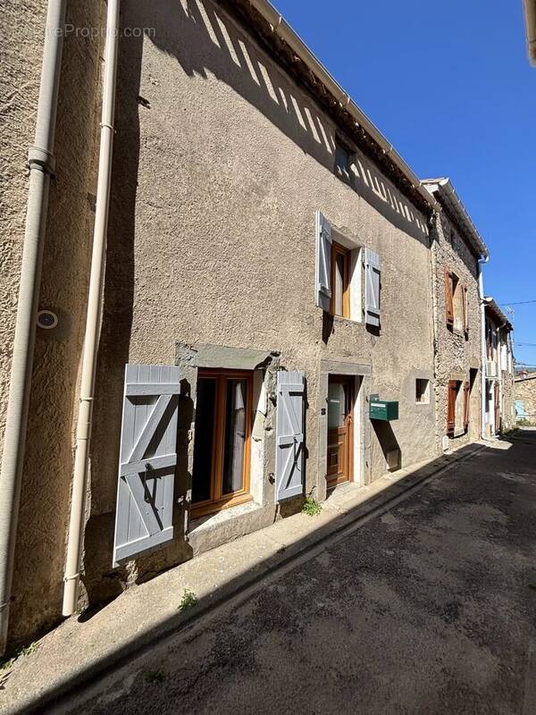 Maison à PEPIEUX