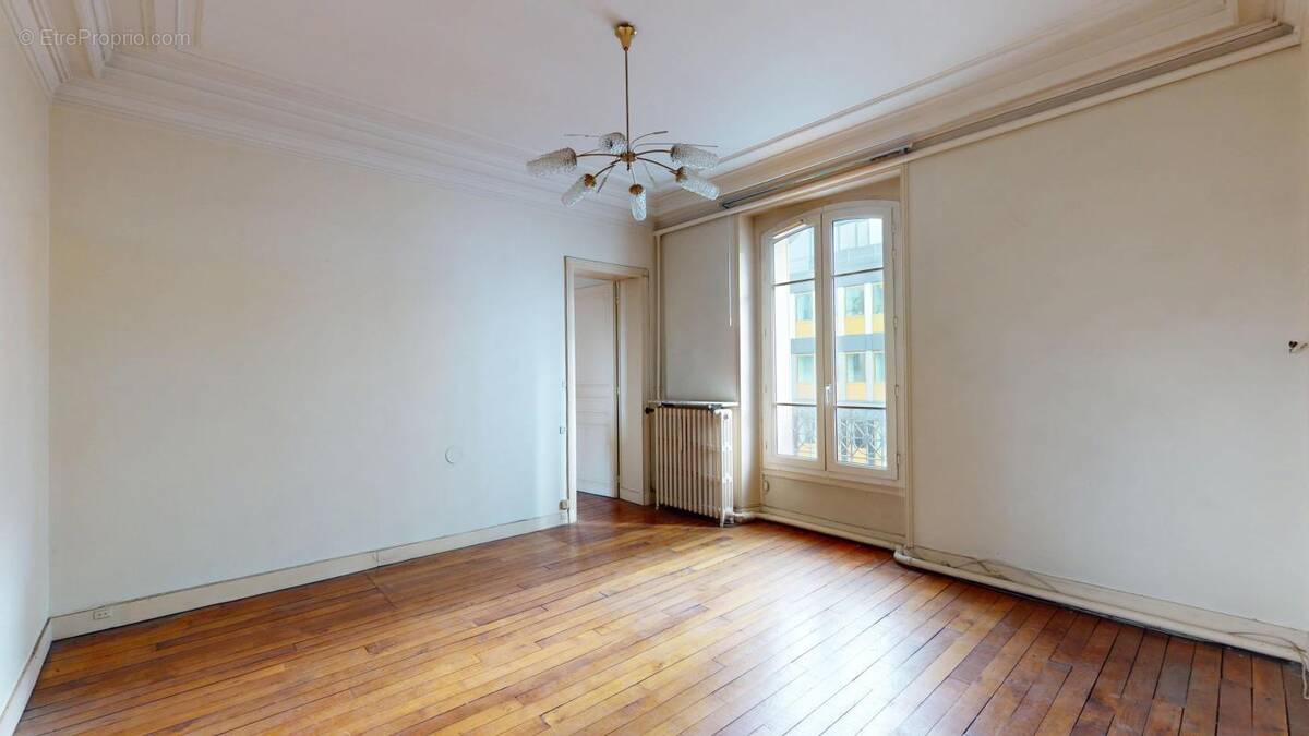 Appartement à ISSY-LES-MOULINEAUX