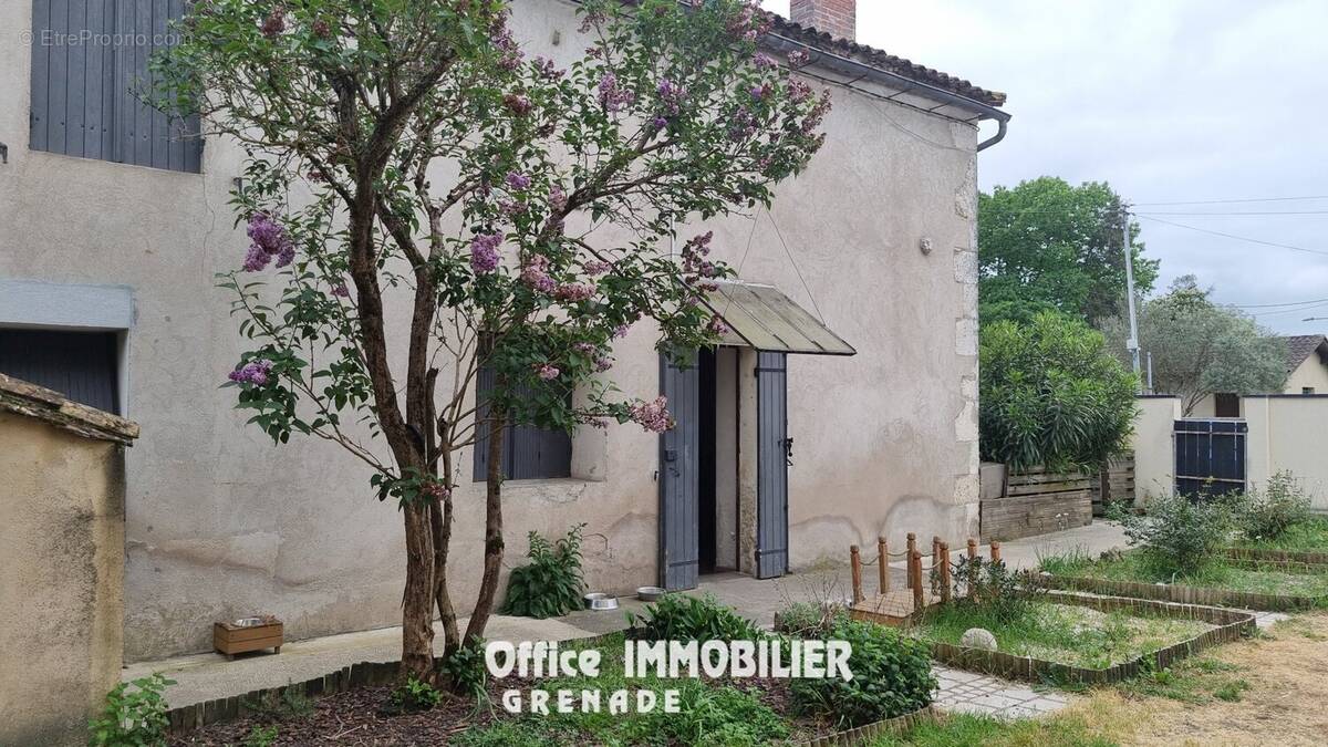 Maison à PORT-SAINTE-FOY-ET-PONCHAPT