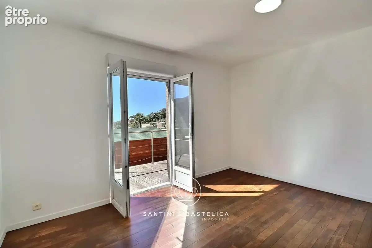 T3 à vendre en rez-de-jardin - Plaine de Peri Ajaccio - photo 7
