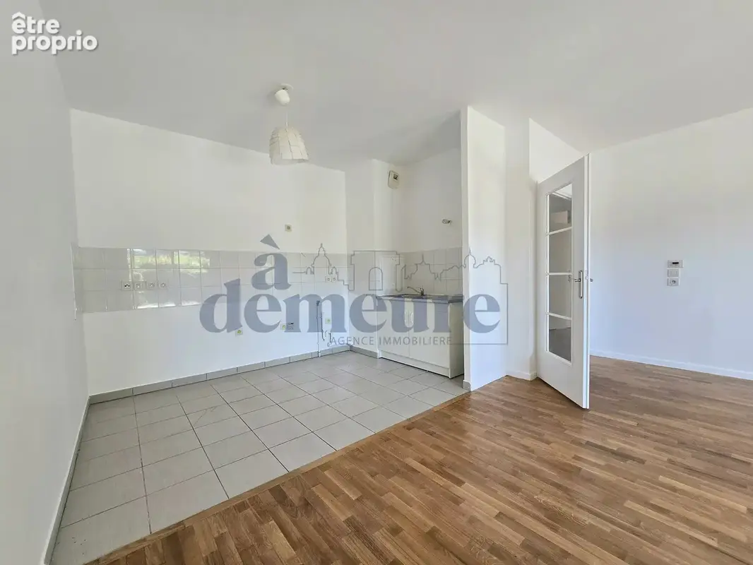 Appartement 3 pièces de 69m2 avec jardin, cave et parking - photo 4