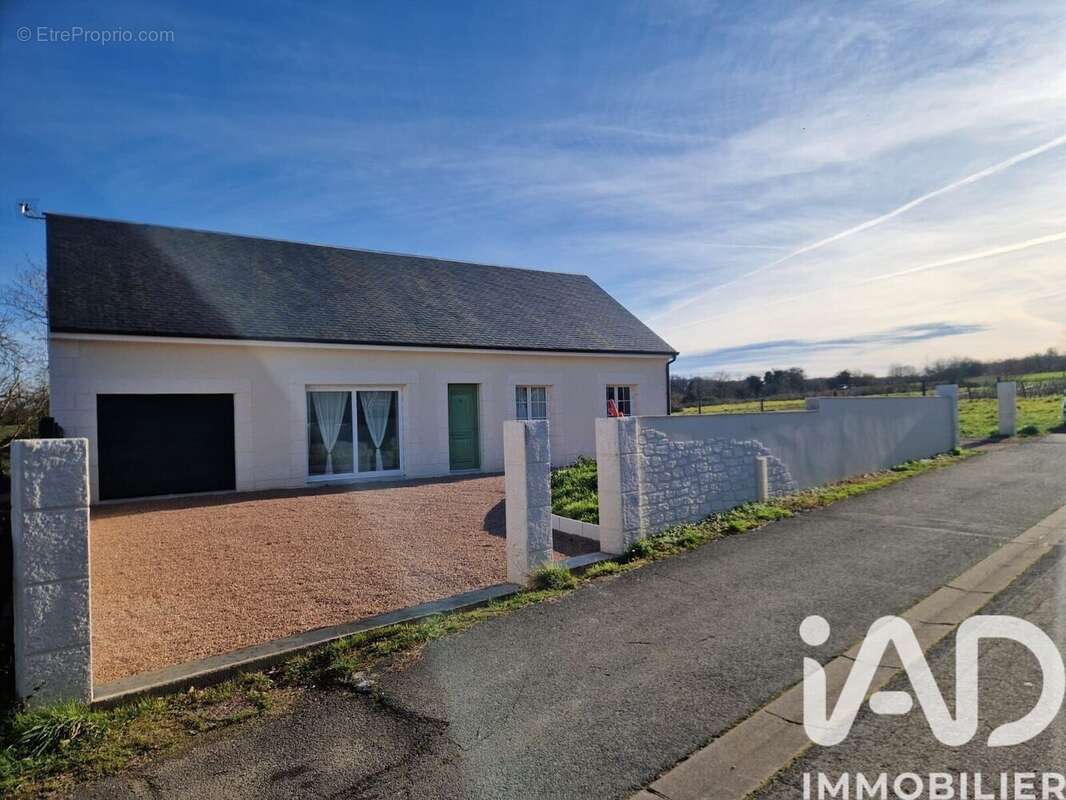 Maison 80 m² à Rivarennes  - photo 3