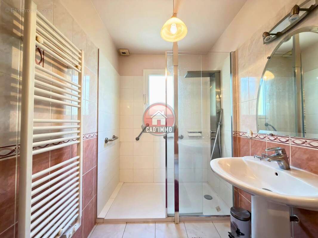 Maison provençale 145m² avec piscine et garage BERGERAC - photo 10