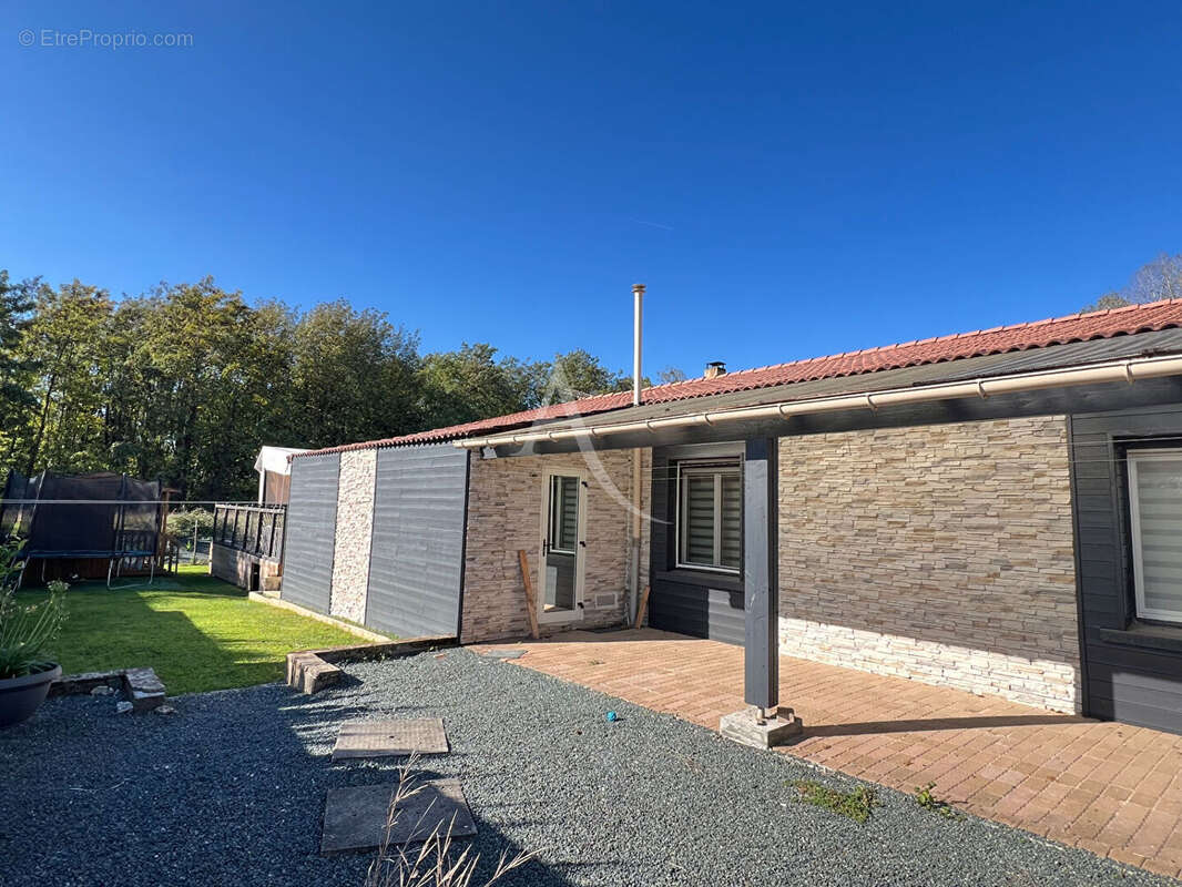 Maison à MOUZEUIL-SAINT-MARTIN