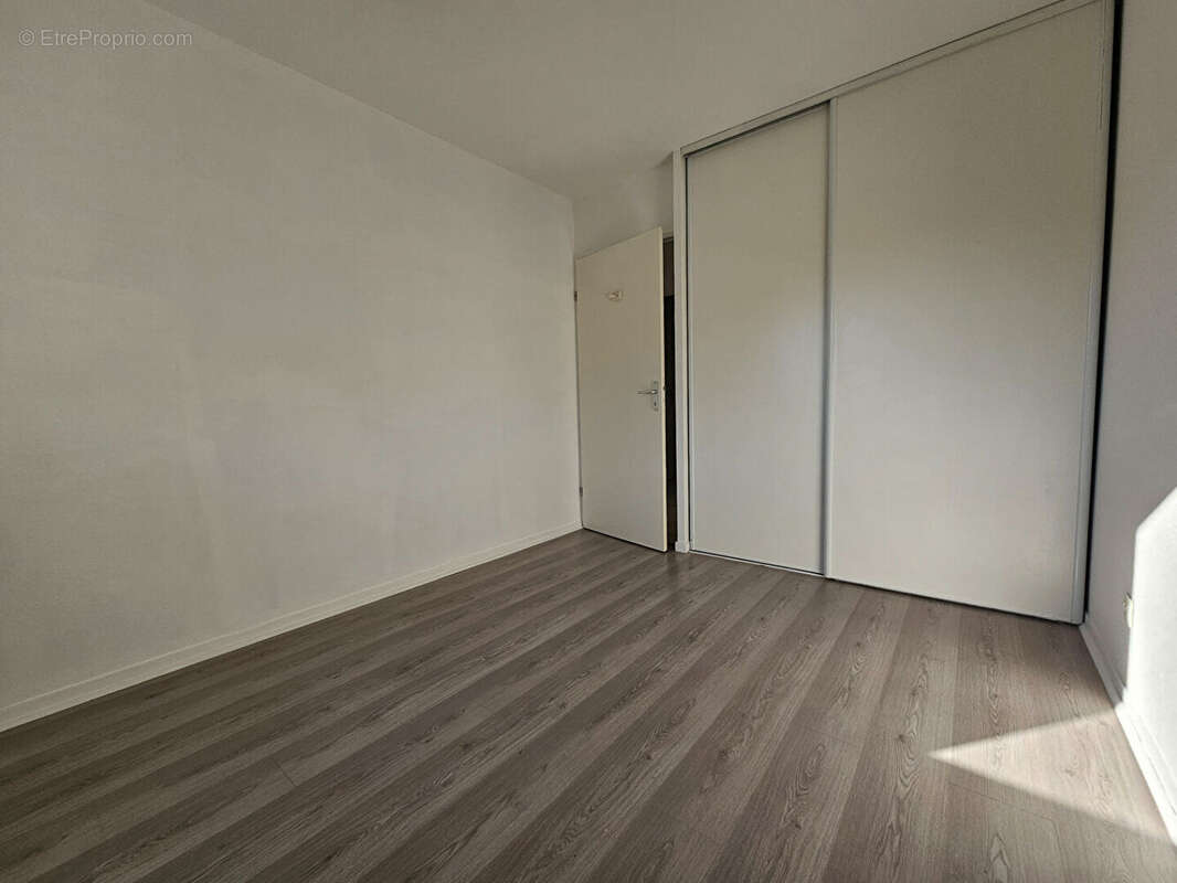 Appartement  3 pièce(s)  Cenon limite Bordeaux - photo 8