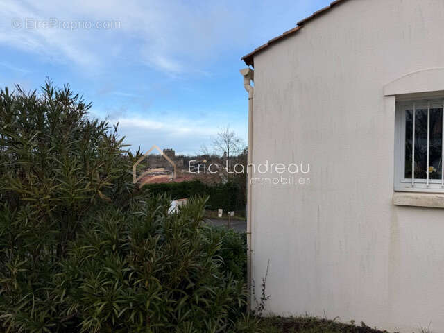 Maison 4 pièces avec grand garage proche commerces - photo 8