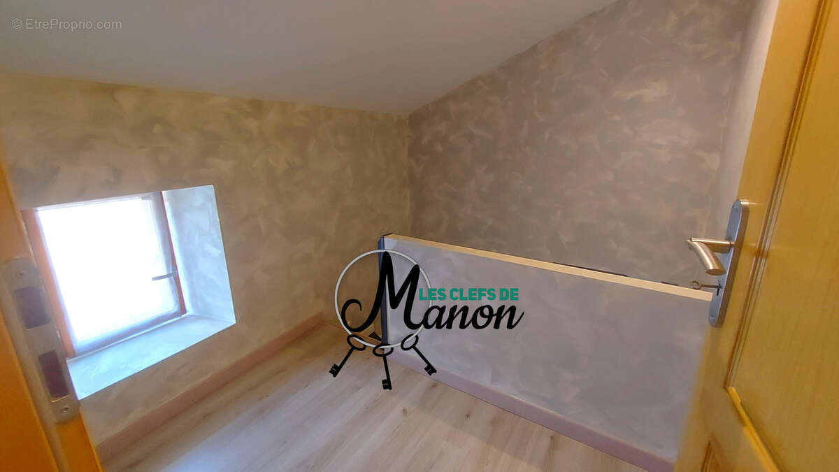 Maison à CHATEAUPONSAC