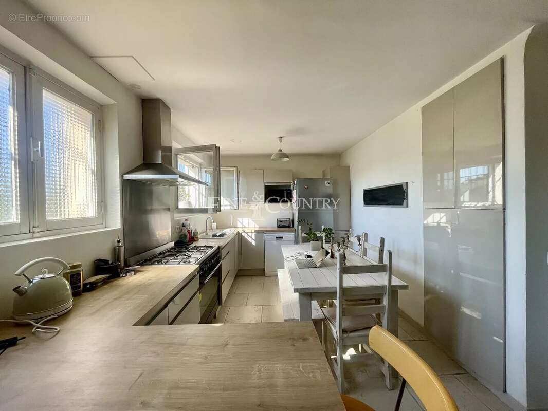 Appartement à LE ROURET