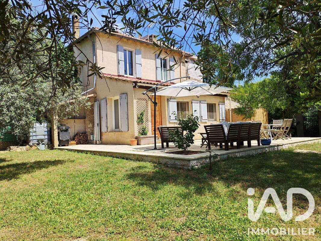 Photo 1 - Maison à PEYPIN-D'AIGUES