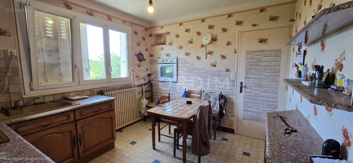 Maison à Cosne S/L - 4 pièces - 2 chambres - Double garage - Terrain de  1497 m² - photo 8