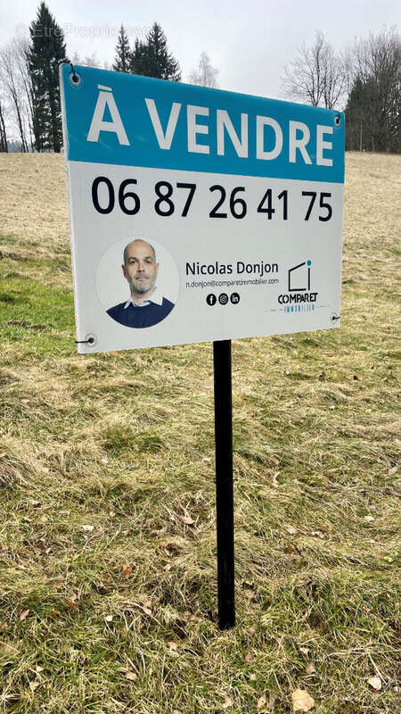 Terrain à LA ROCHETTE