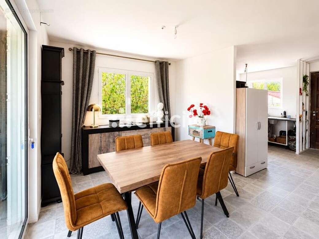 Maison 64 m² à Montelimar  - photo 10