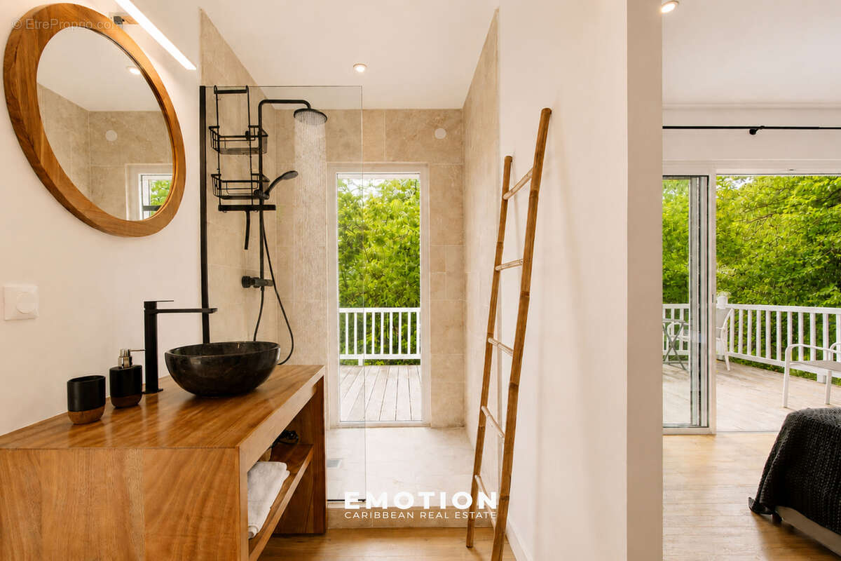 Villa T7 avec piscine et vue mer - Sainte -Anne - photo 25