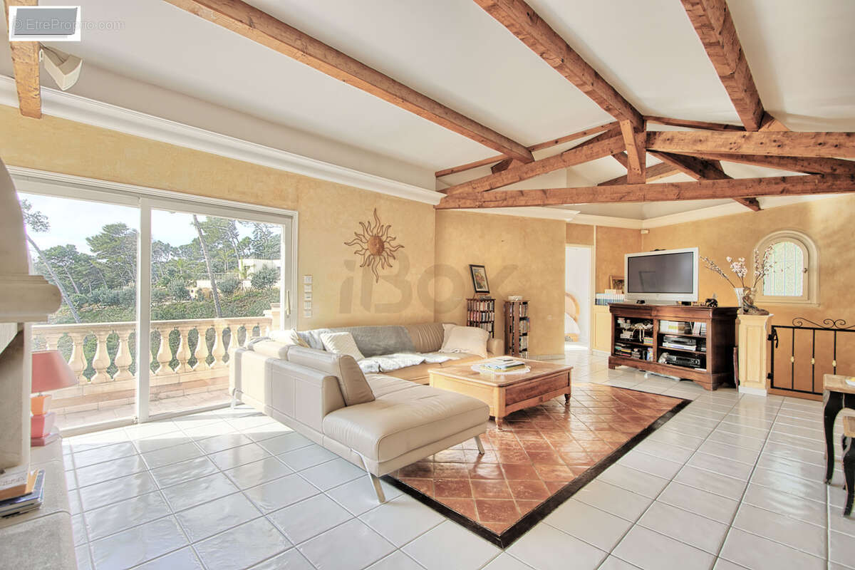 Maison à HYERES