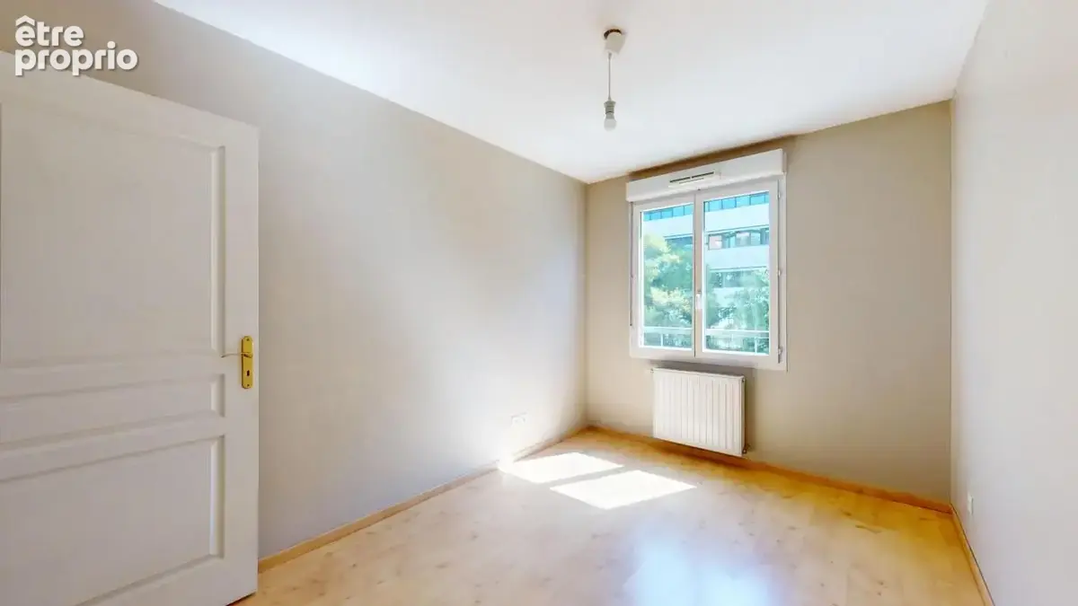  Lyon 9 - Vaise  T3 lumineux de 70.79m² avec balcon, cave et garage en option ! - photo 9
