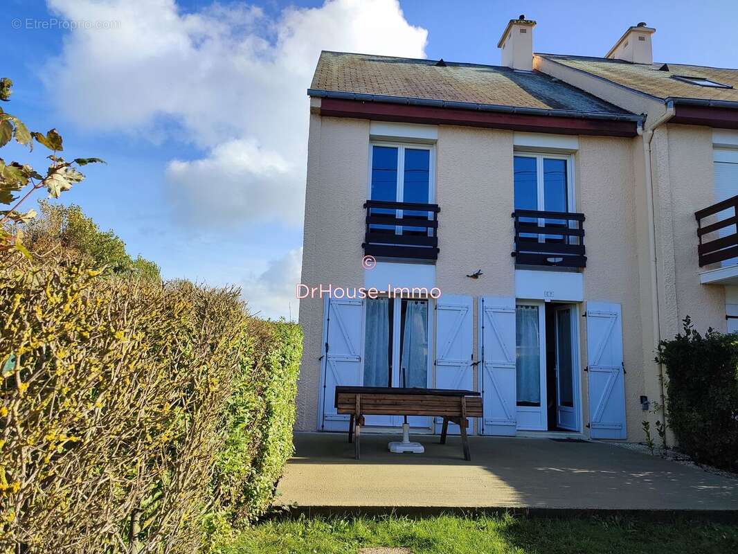 Maison à COURSEULLES-SUR-MER