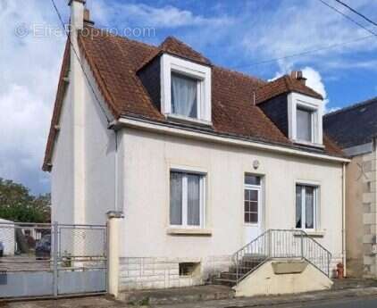 Maison à MAILLE