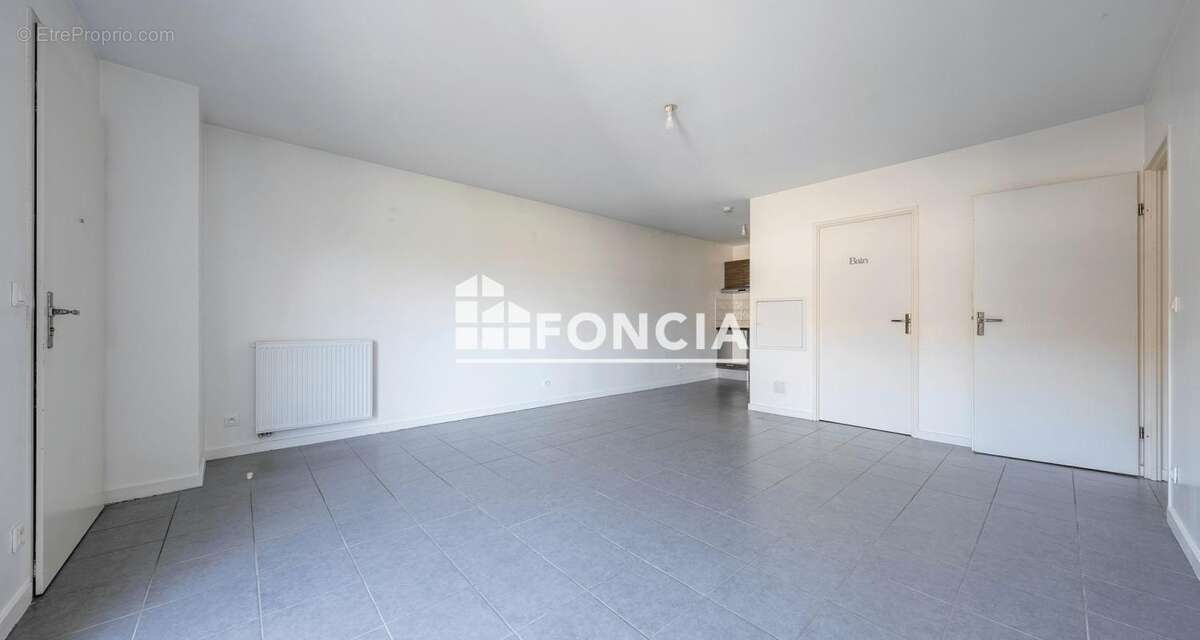 Appartement à YVRAC