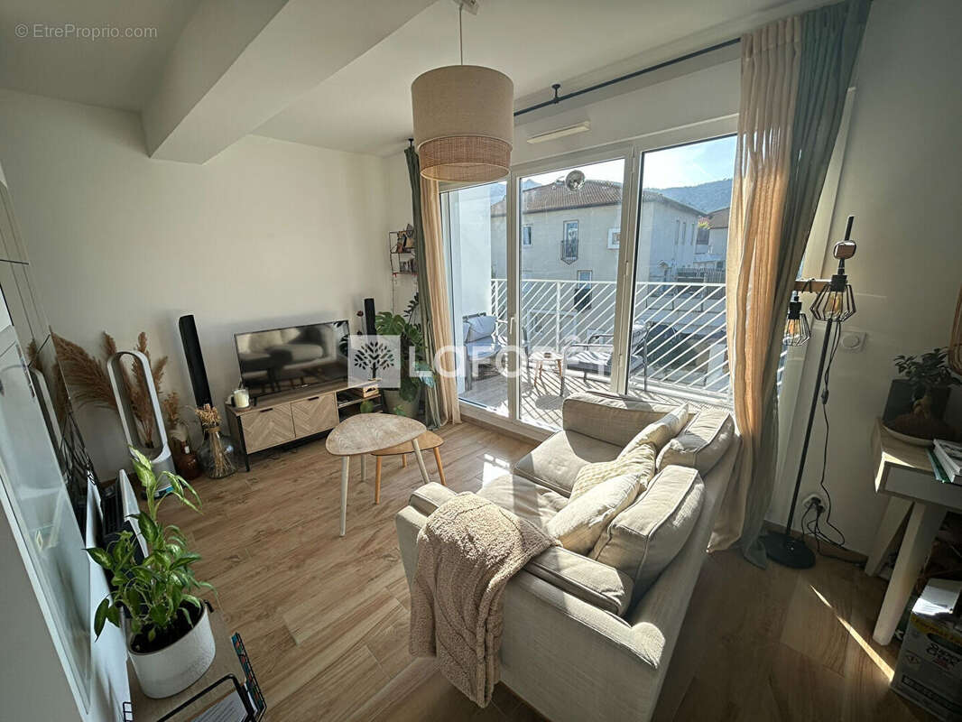 Appartement à MARSEILLE-9E