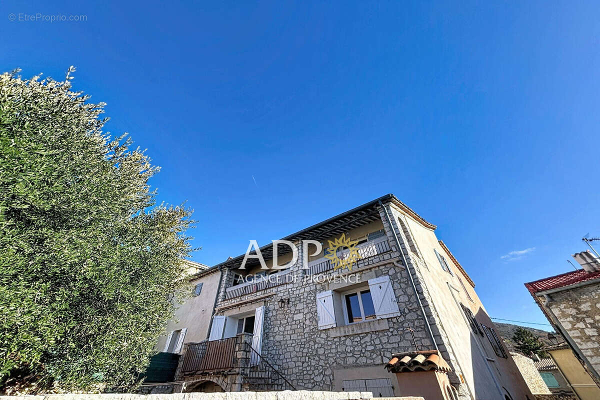 Appartement à SAINT-VALLIER-DE-THIEY