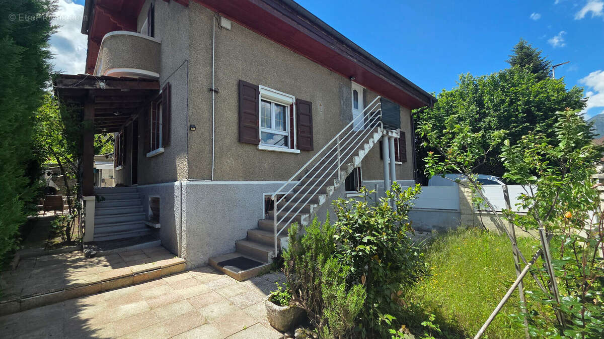 Maison à MARNAZ