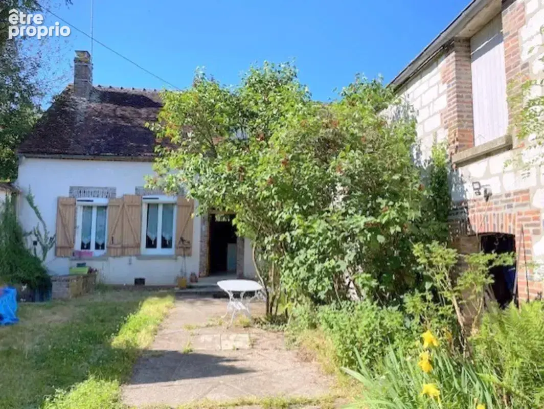 Maison à VILLENEUVE-L'ARCHEVEQUE