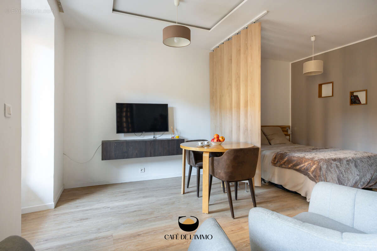 Appartement à MARSEILLE-6E