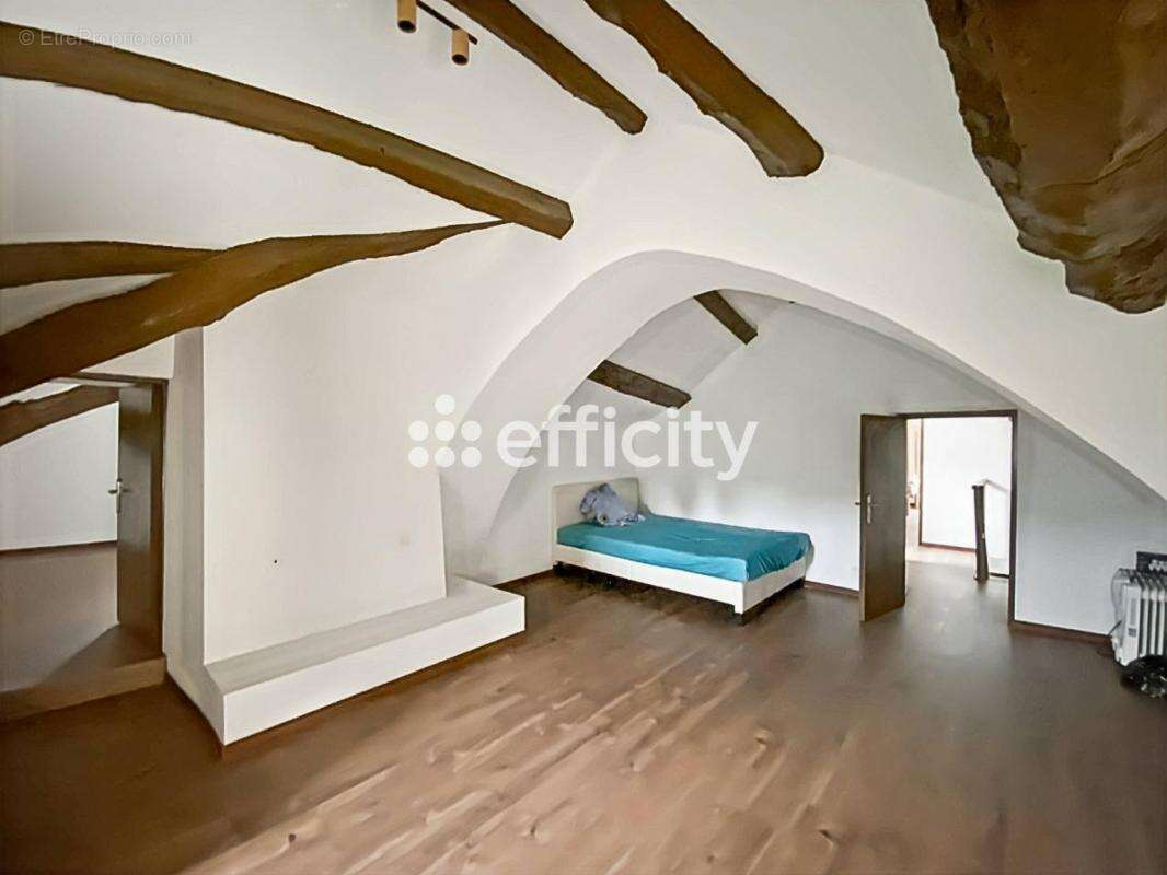 Maison à ROQUEFORT-SUR-SOULZON