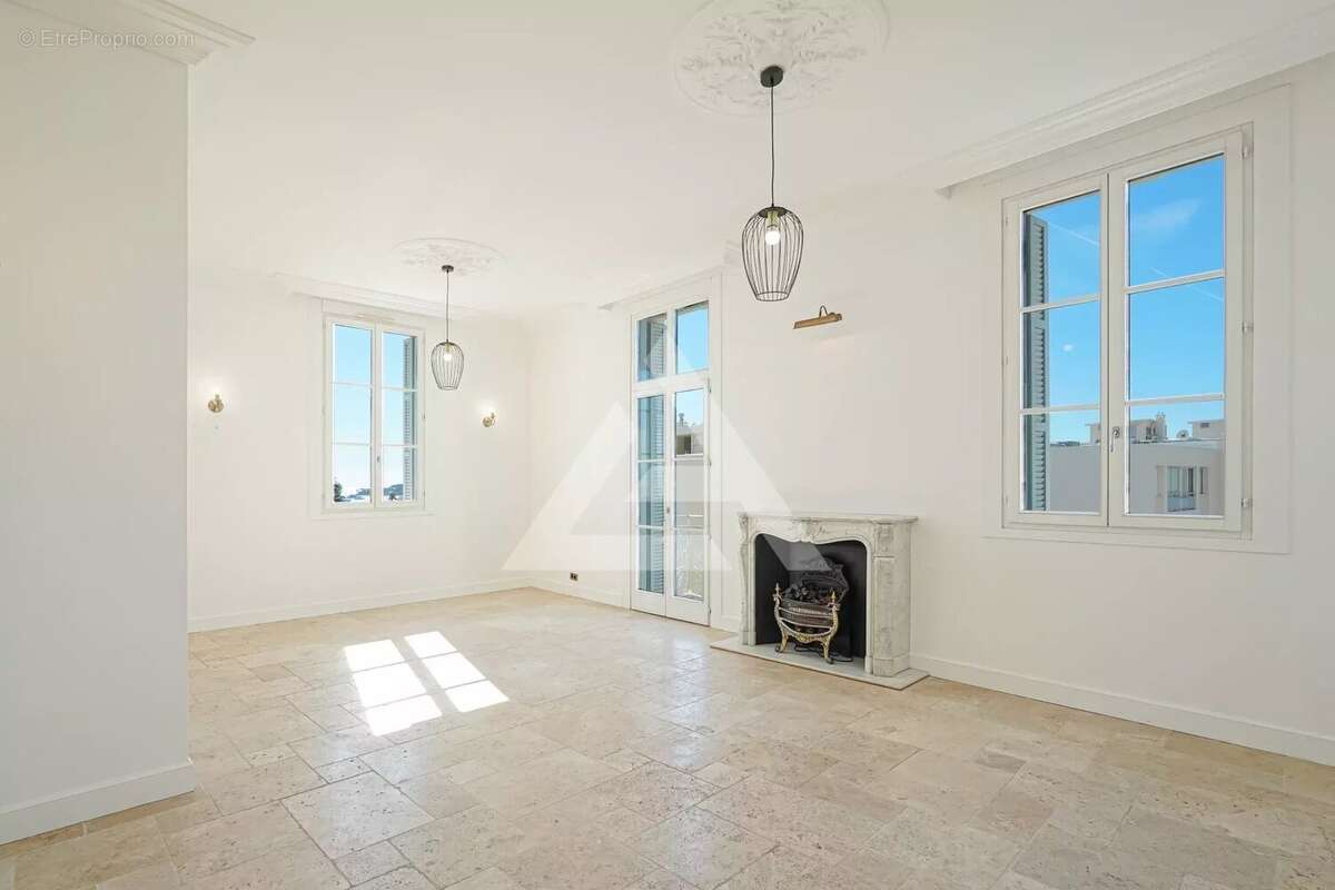 Appartement à BEAULIEU-SUR-MER