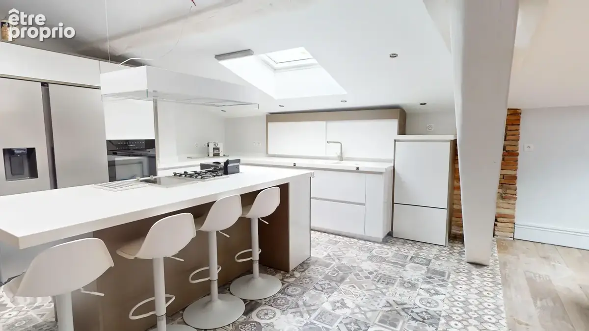Appartement /maison plein centre ville - photo 2