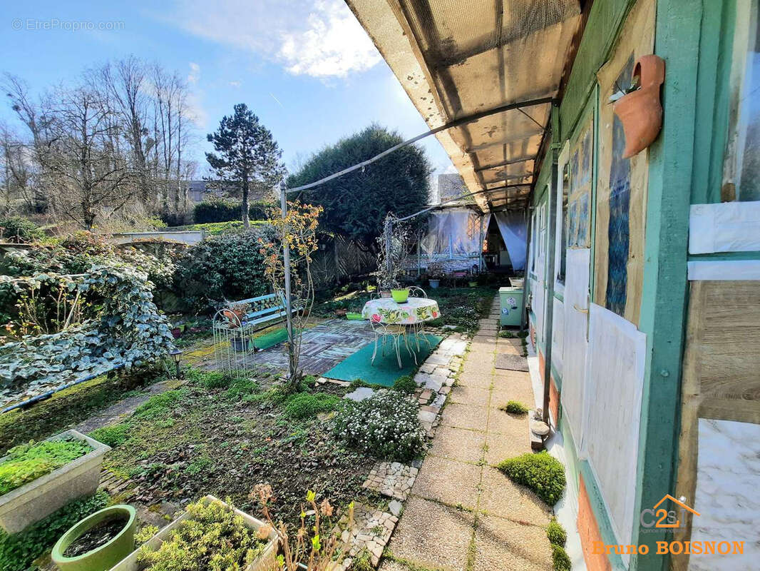 Maison à ROCHECORBON