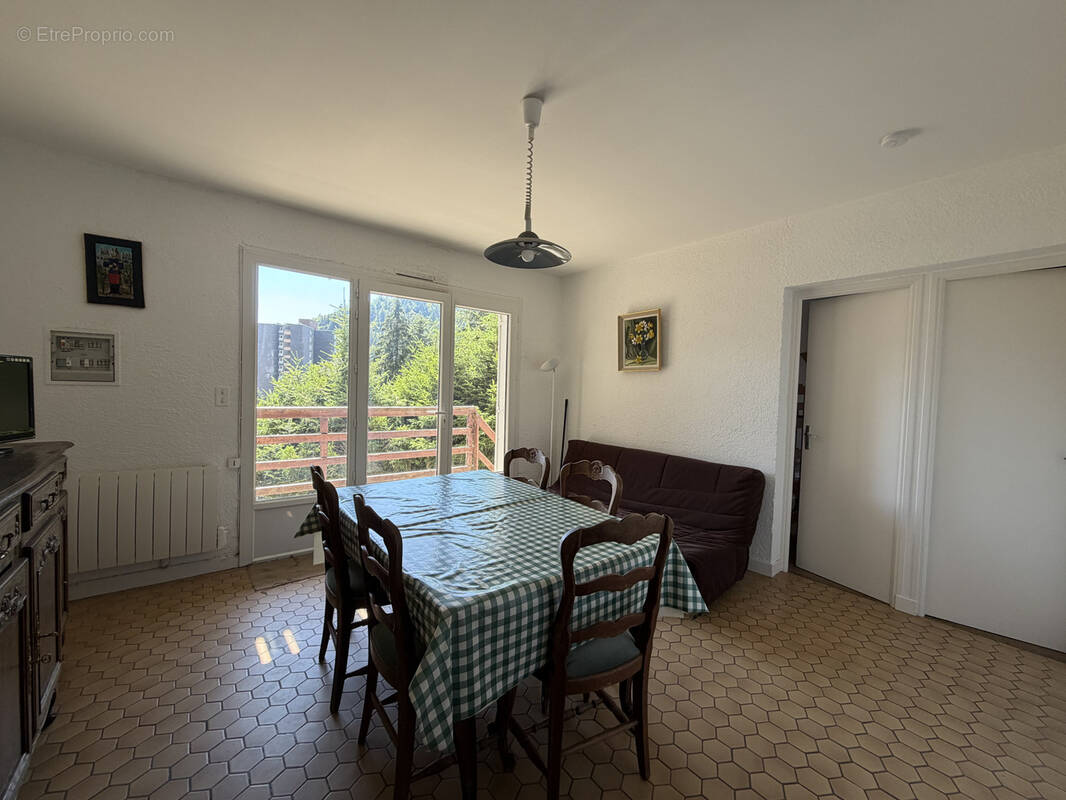Appartement à LAVEISSIERE